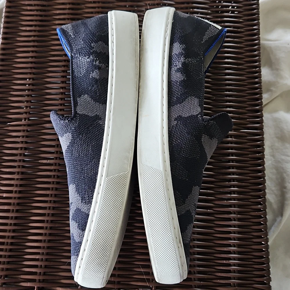 Rothys Original Gray Camo Slip On Sneaker, Size 7.5 - Picture 8 of 11